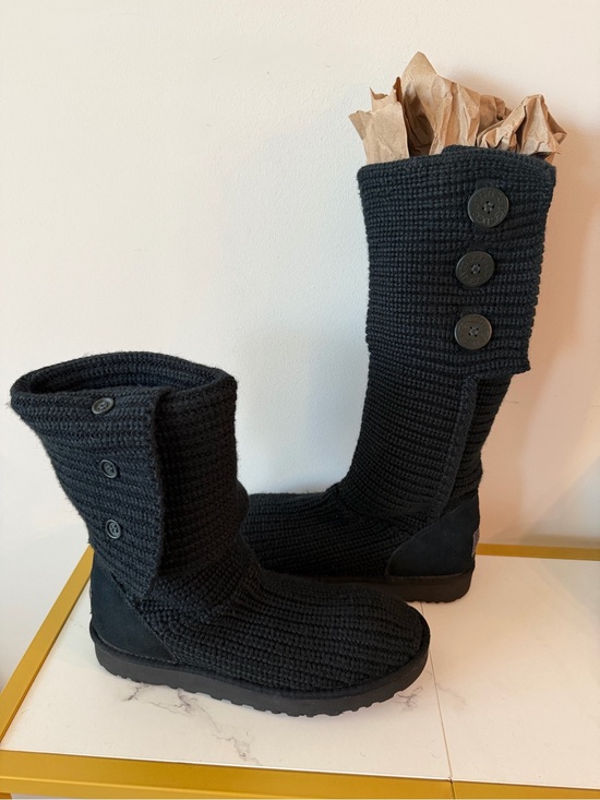 UGG Shoes - GUC Ugg Size 10 Tall Crotchet Cardy Boots
